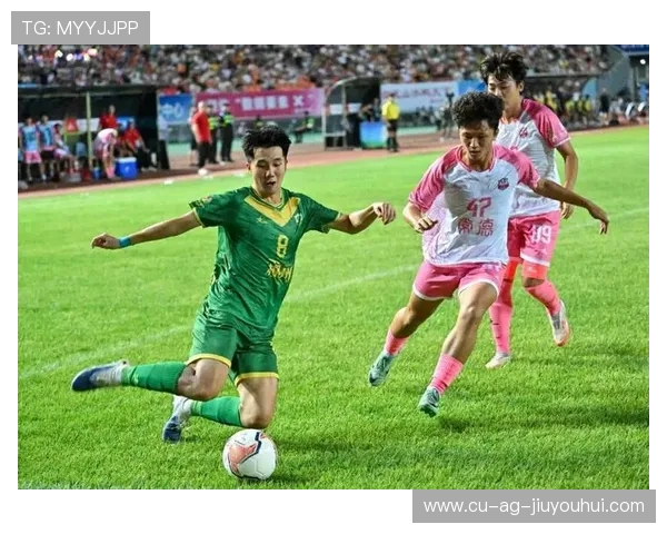 常德足球奋勇挑战株洲对决展现地方竞技风采两城争锋激烈角逐成焦点